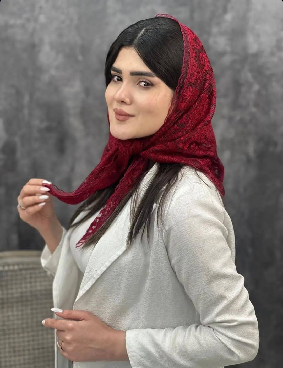 روسری گیپور سه گوش دور دانتل