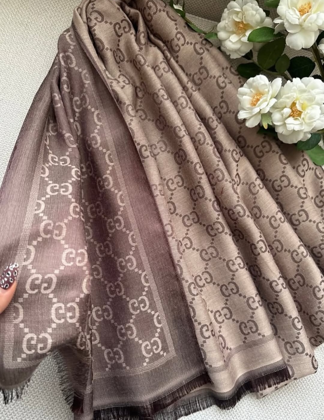 شال  ژاکارد گوچی کرم نسکافه ای